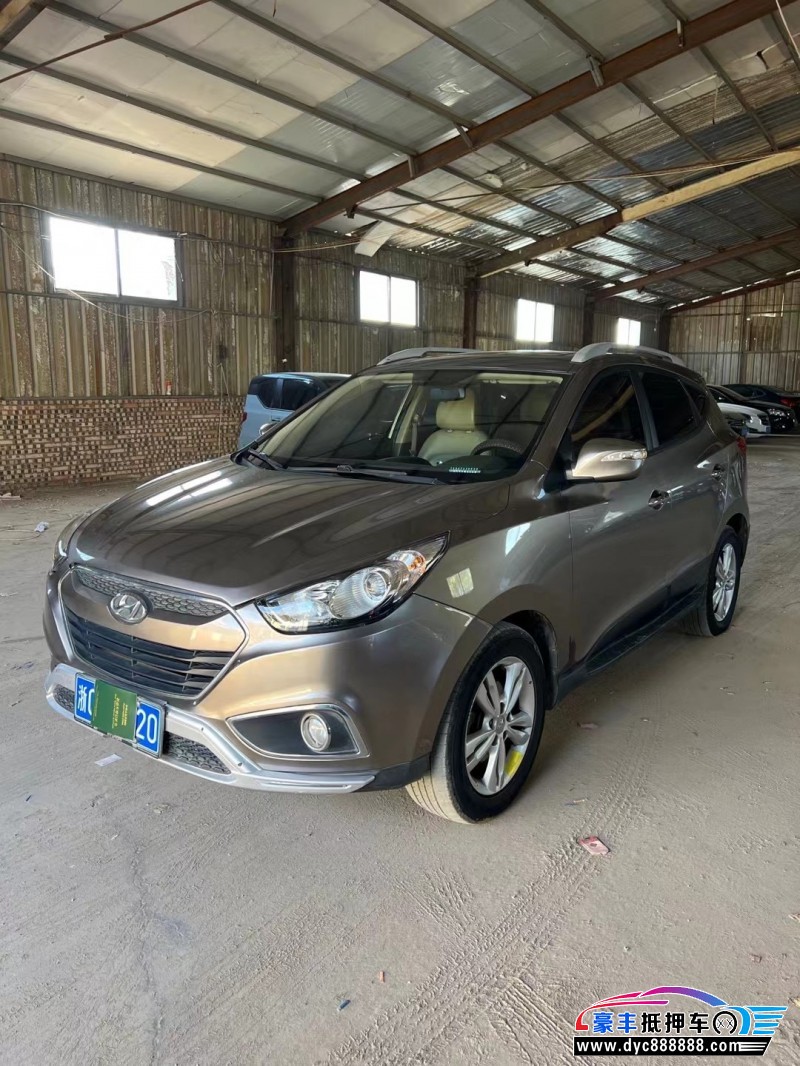 13年现代ix35SUV抵押车出售
