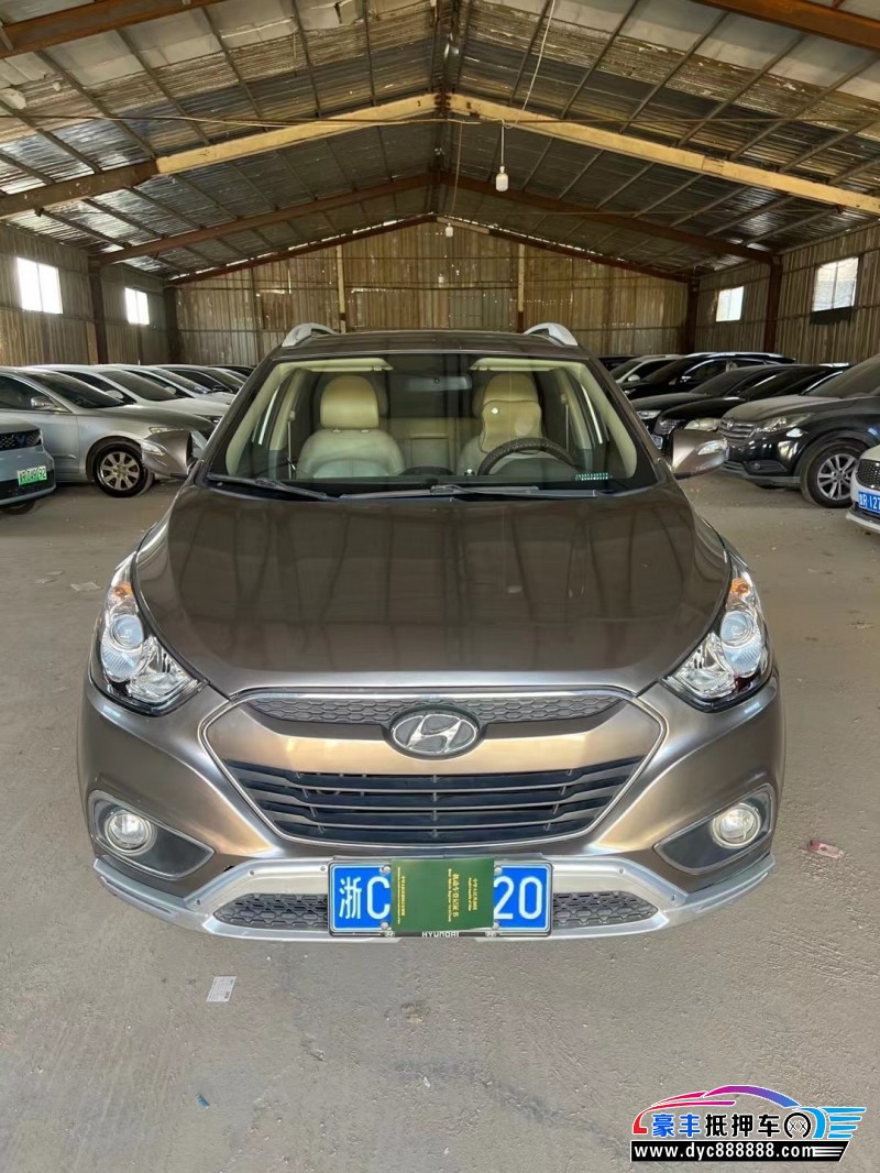 13年现代ix35SUV抵押车出售
