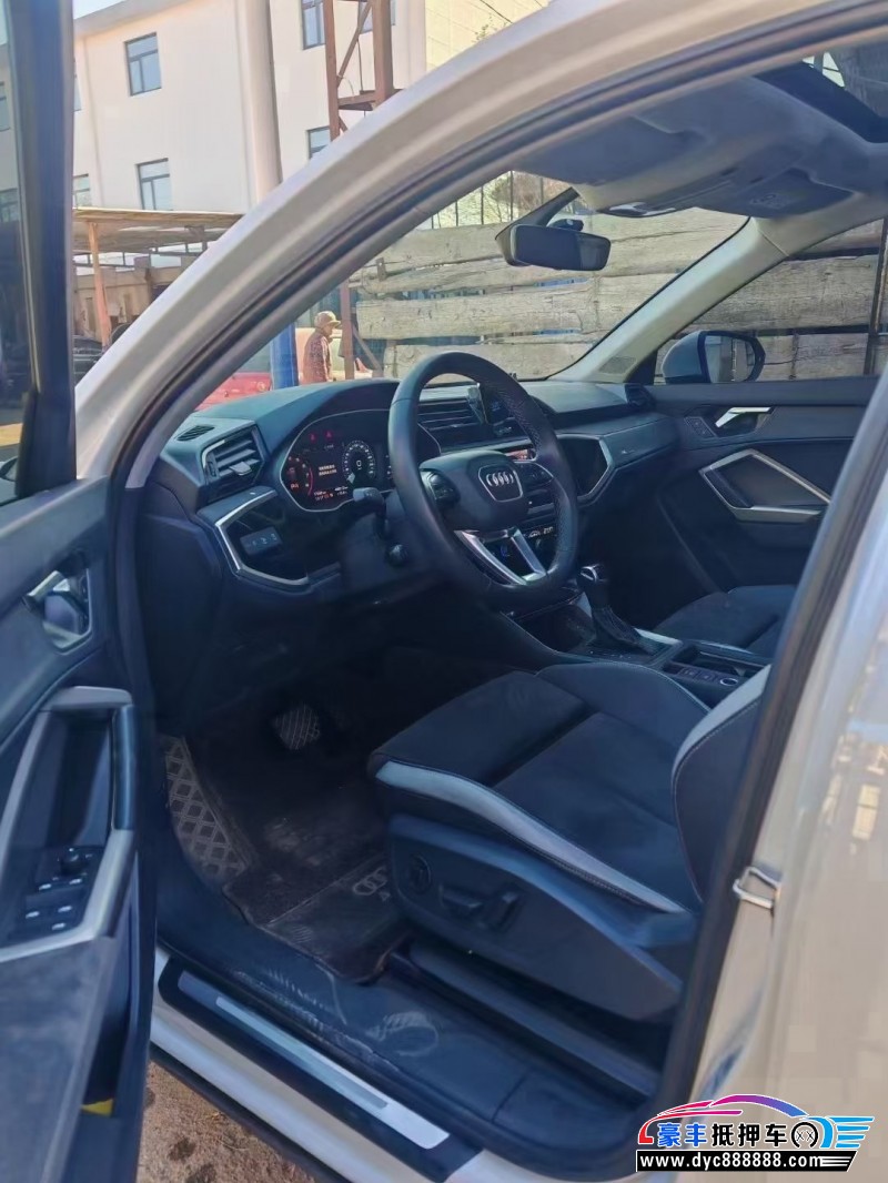 23年奥迪Q3轿车抵押车出售