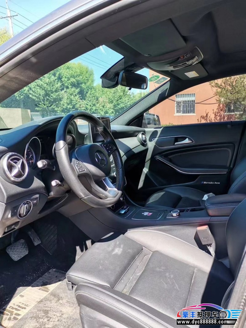 18年奔驰CLA轿车抵押车出售