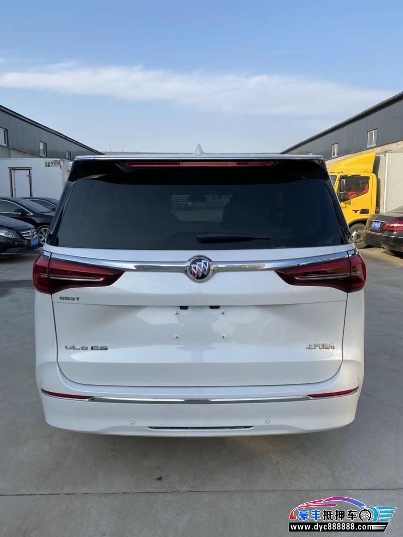 23年别克GL8轿车抵押车出售