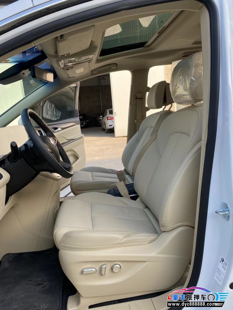 23年别克GL8轿车抵押车出售