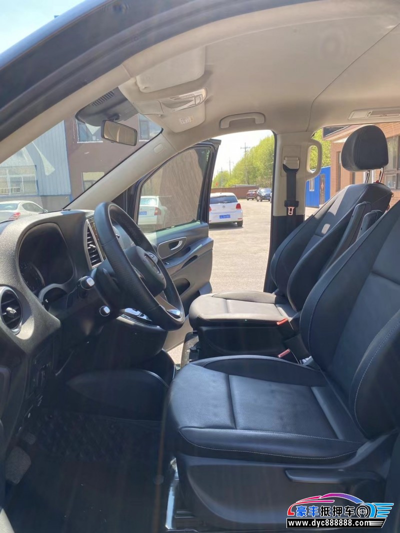 20年奔驰威霆轿车抵押车出售