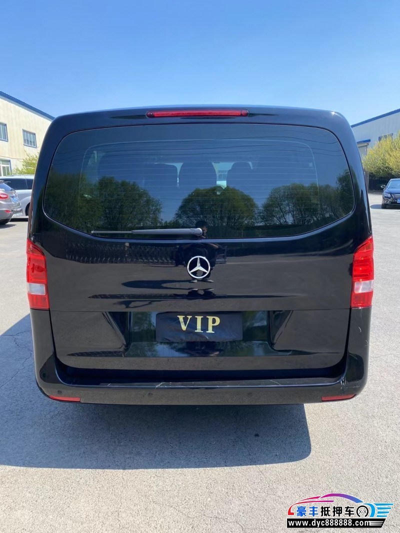 20年奔驰威霆轿车抵押车出售