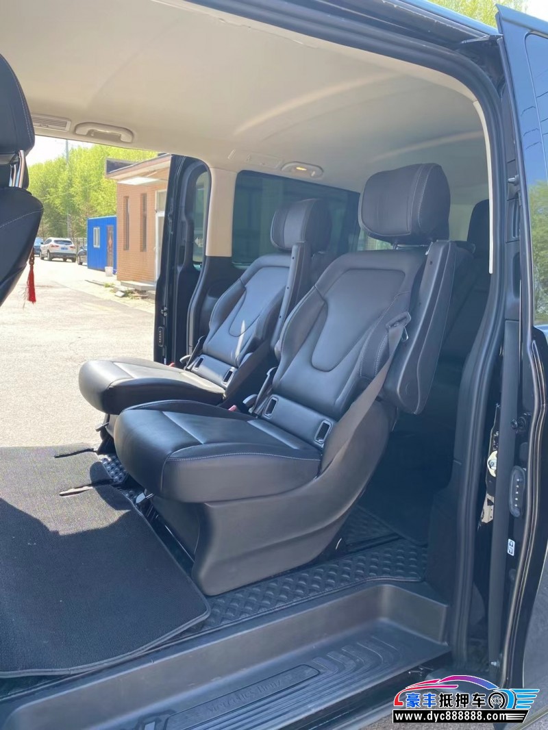 20年奔驰威霆轿车抵押车出售