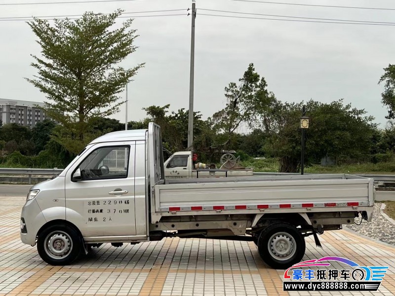 22年金杯T30轿车抵押车出售