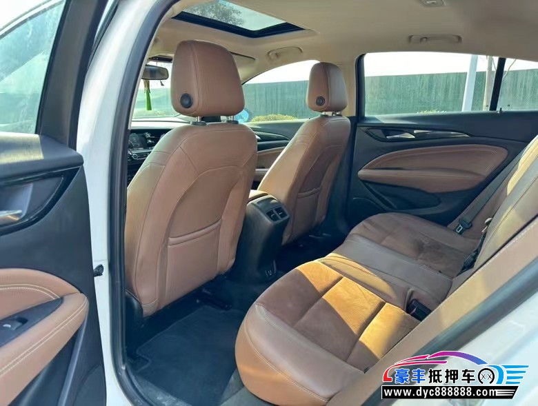 18年别克君威轿车抵押车出售