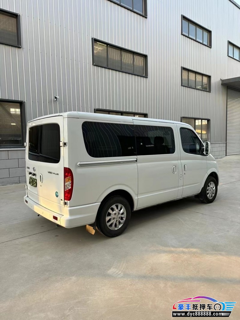 22年上汽大通V80轿车抵押车出售