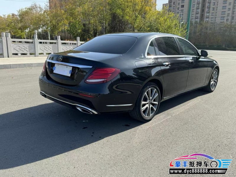 19年奔驰E轿车抵押车出售