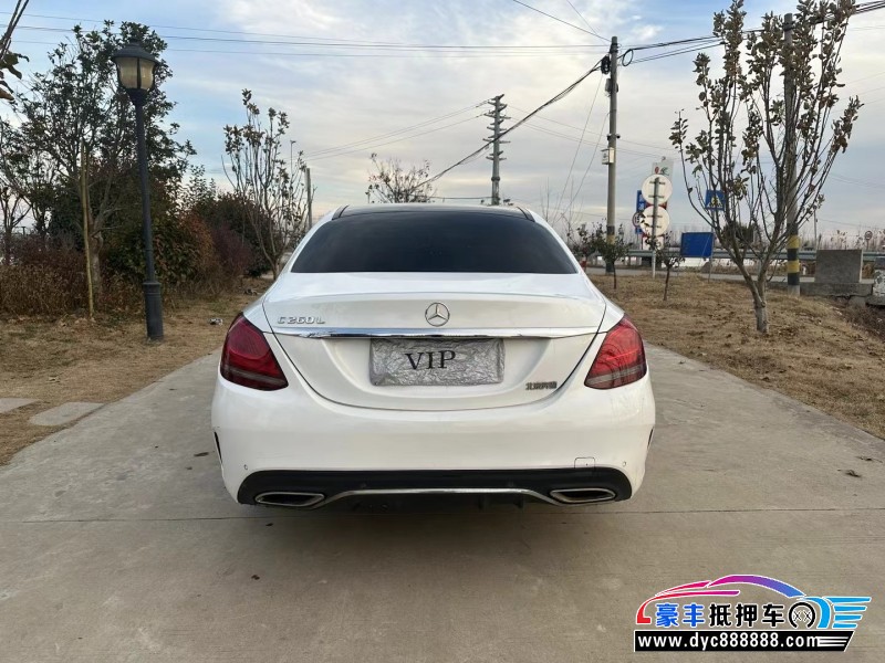 20年奔驰C轿车抵押车出售