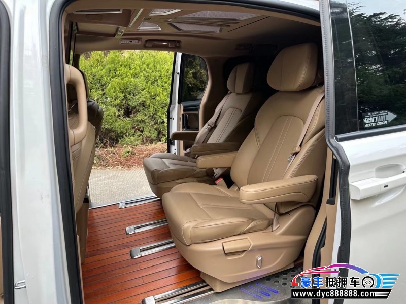 21年别克GL8轿车抵押车出售