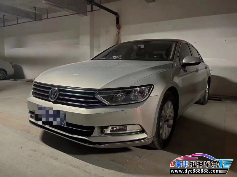 18年大众迈腾轿车抵押车出售