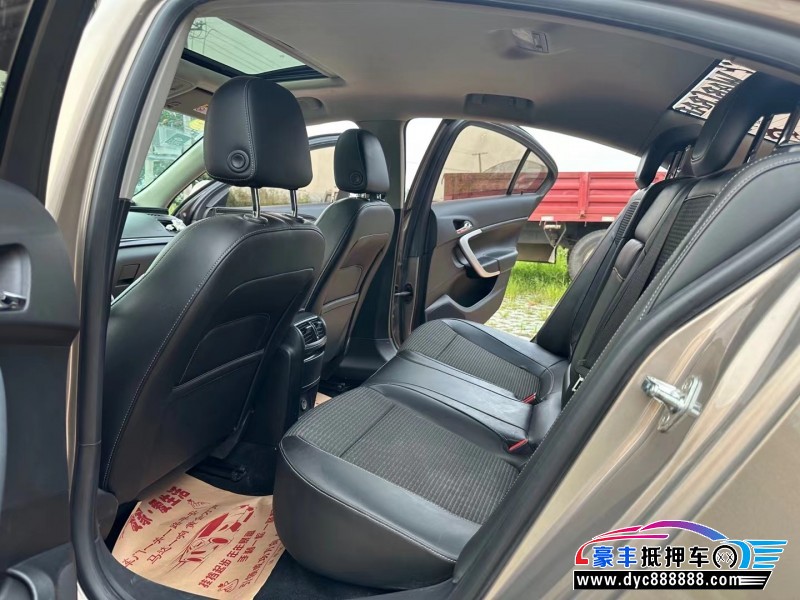 16年别克君威轿车抵押车出售