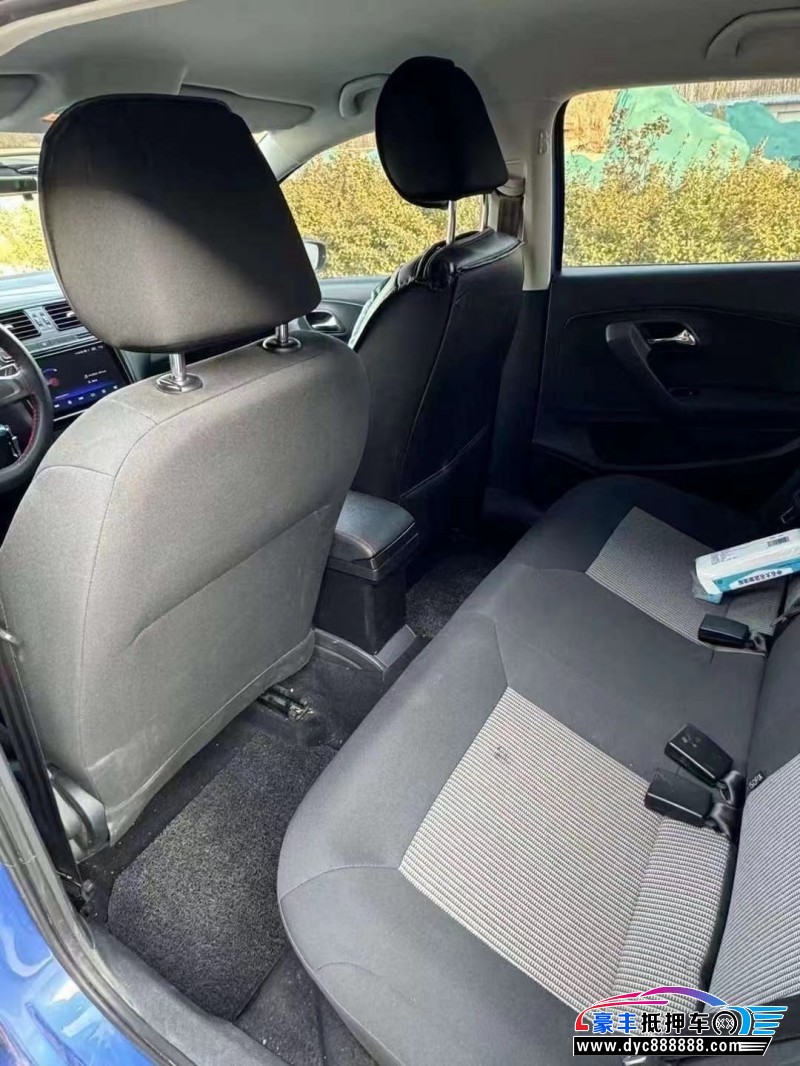 20年大众polo轿车抵押车出售