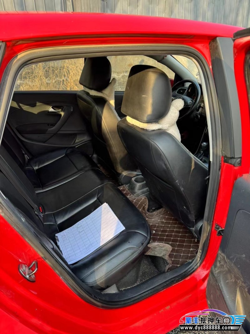 16年大众polo轿车抵押车出售