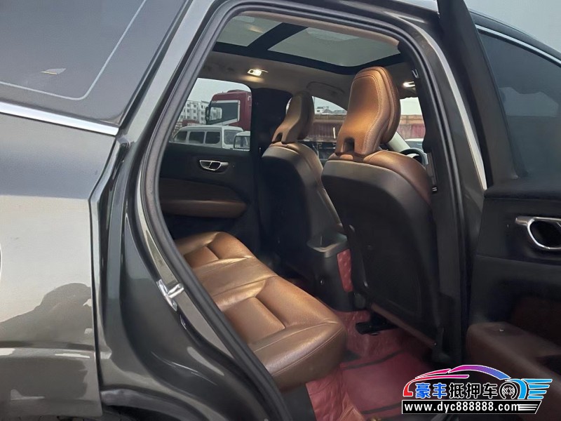 19年沃尔沃XC60轿车抵押车出售