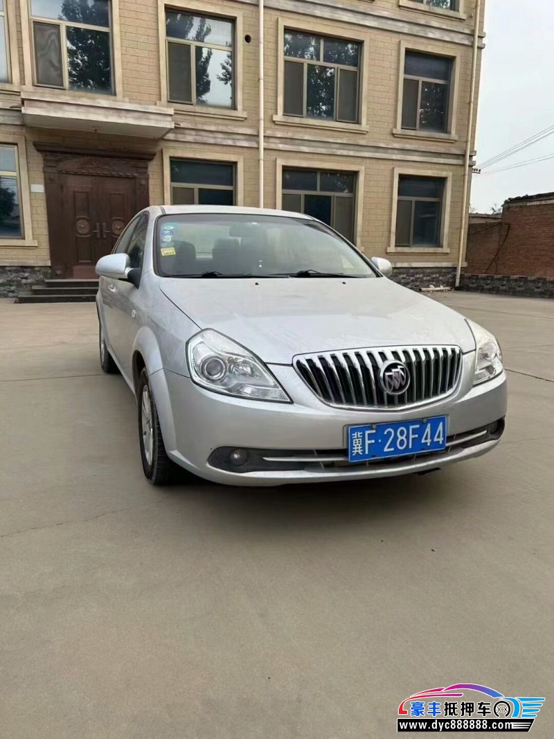 15年别克凯越轿车抵押车出售