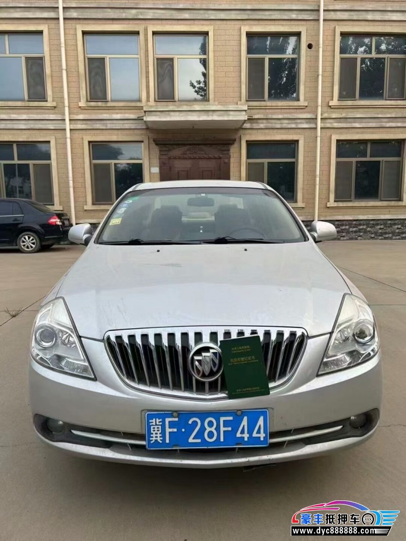 15年别克凯越轿车抵押车出售