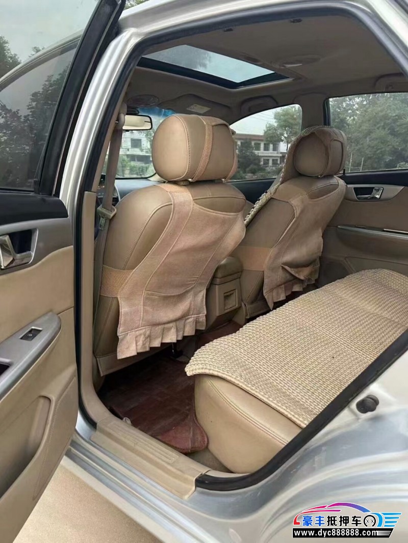 15年别克凯越轿车抵押车出售