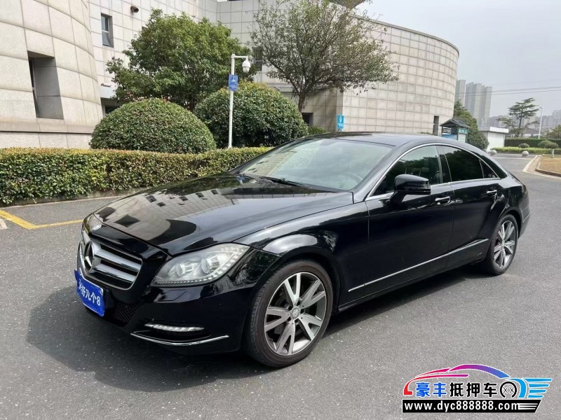 13年奔驰CLS轿车抵押车出售