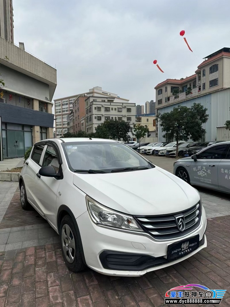 17年宝骏310轿车抵押车出售