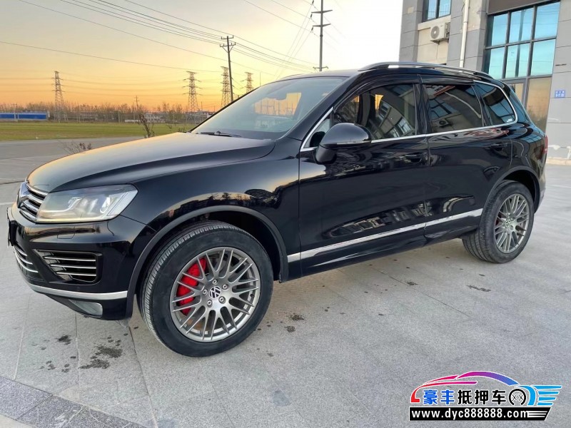 16年大众途锐轿车抵押车出售