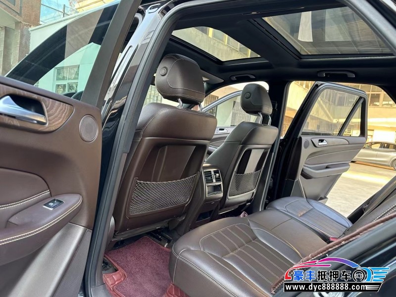 15年奔驰GLE轿车抵押车出售