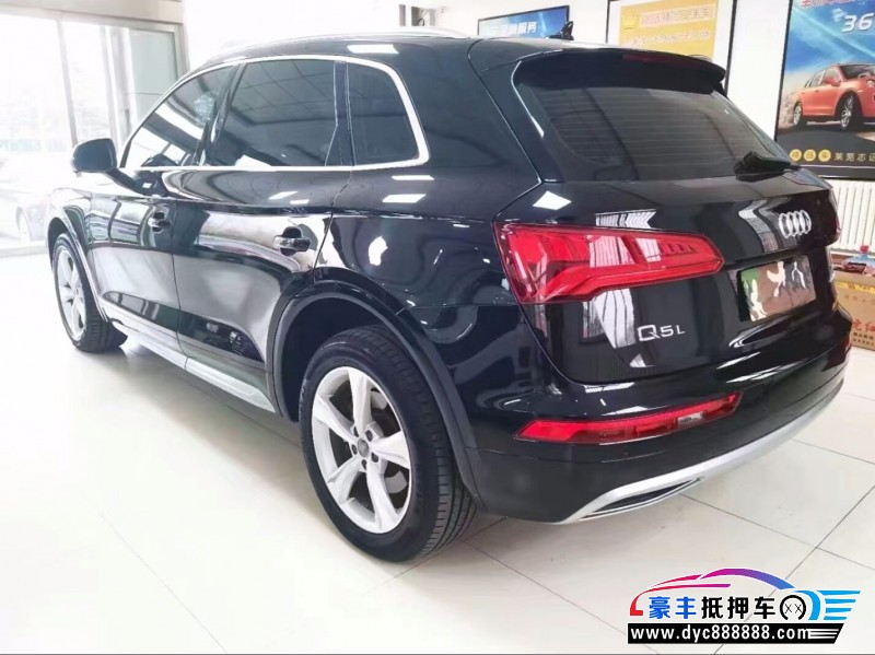19年奥迪Q5轿车抵押车出售