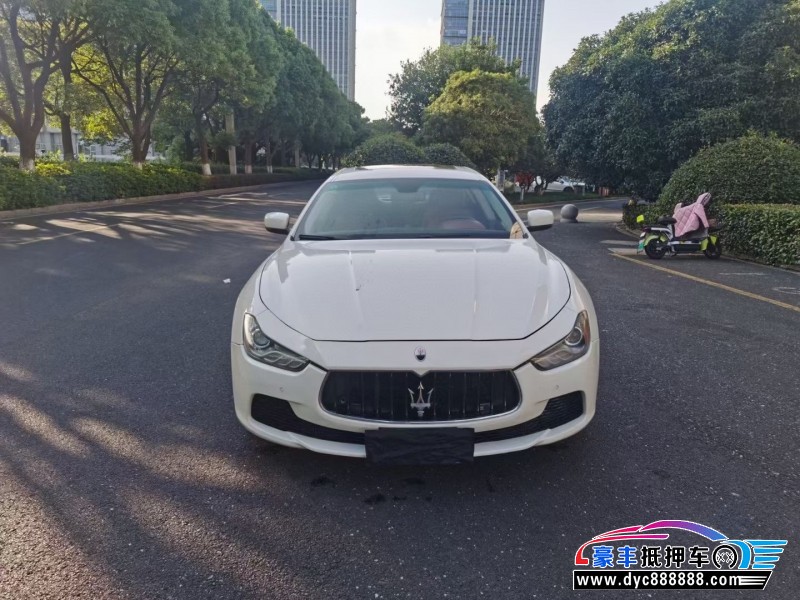 15年玛莎拉蒂Ghibli轿车抵押车出售