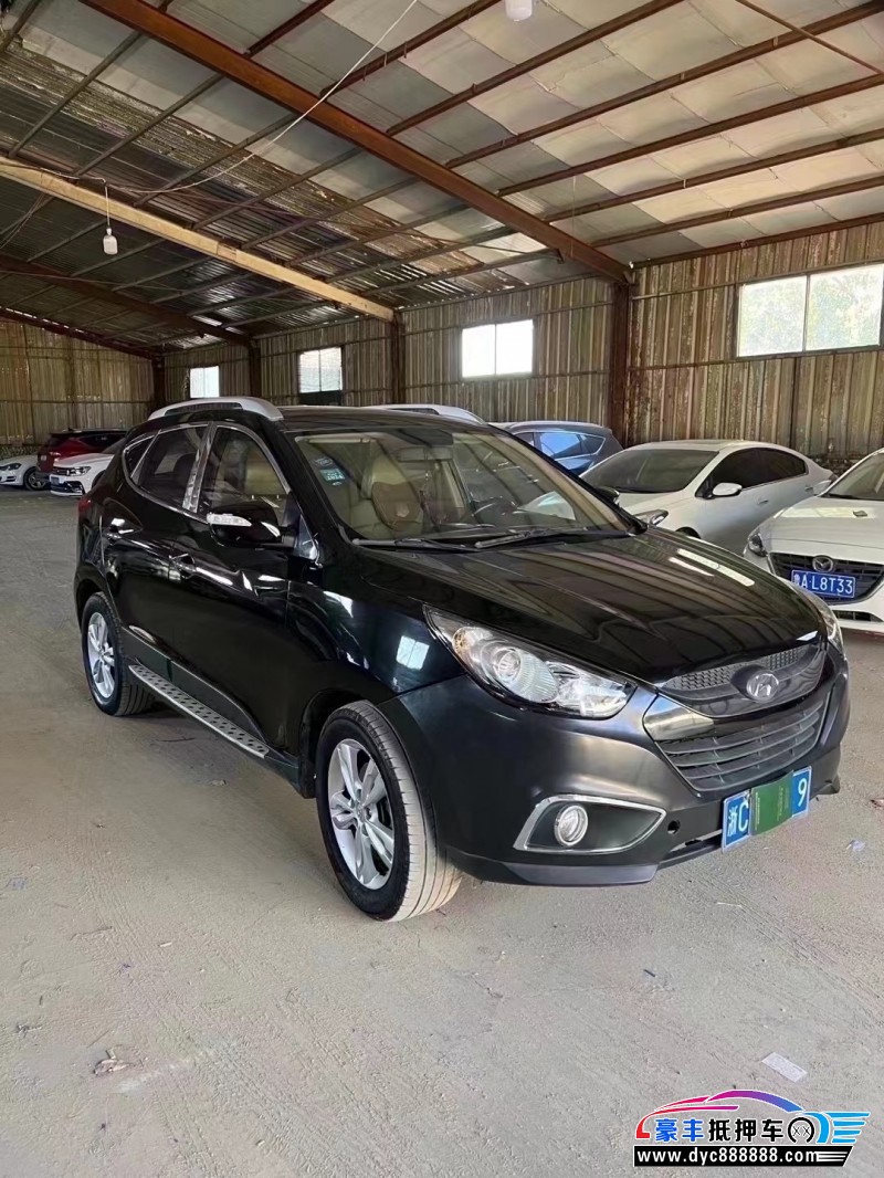12年现代ix35轿车抵押车出售