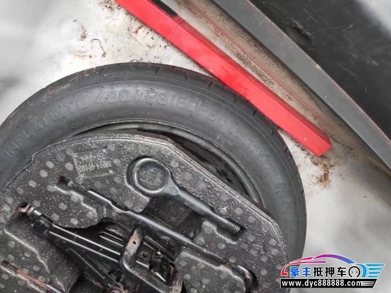 19年现代领动轿车抵押车出售