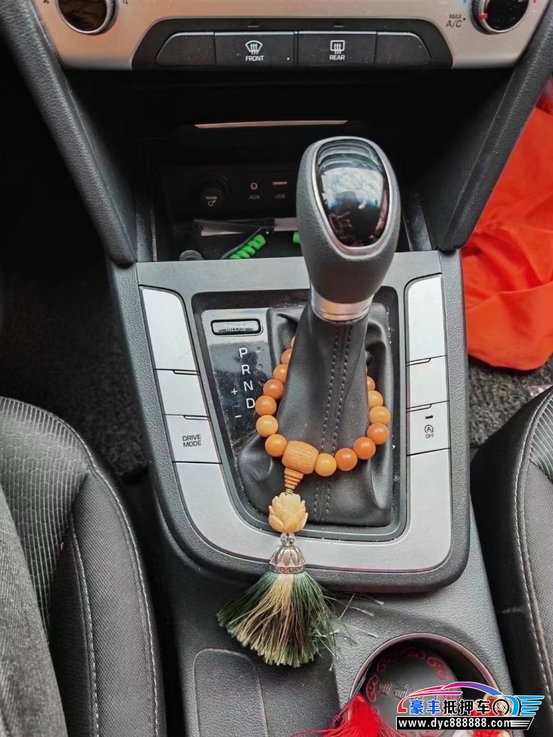 19年现代领动轿车抵押车出售