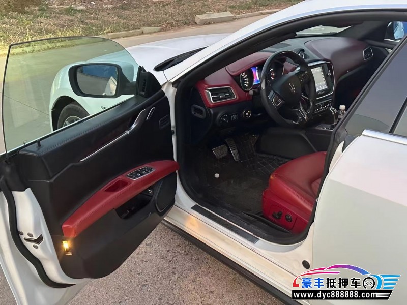 14年玛莎拉蒂Ghibli轿车抵押车出售