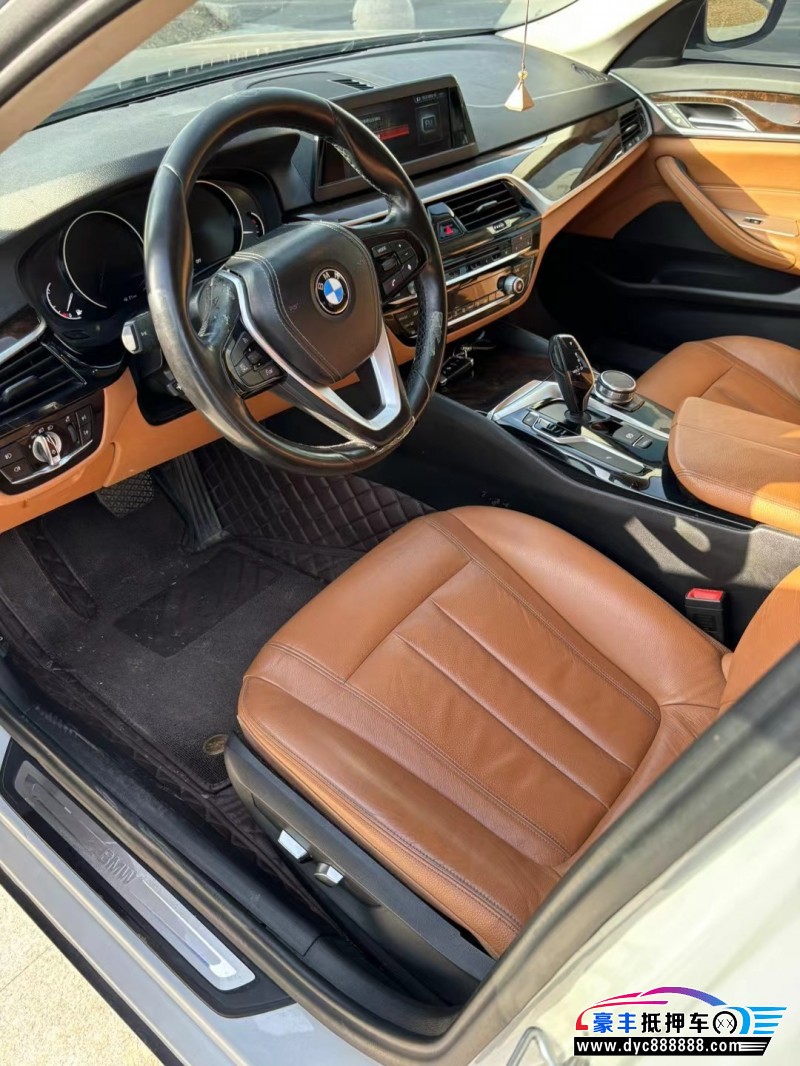 18年宝马5系轿车抵押车出售