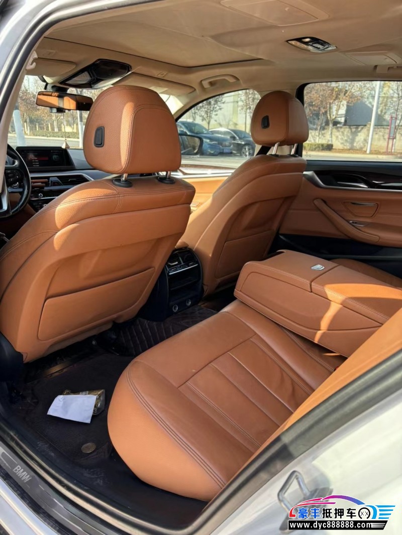 18年宝马5系轿车抵押车出售