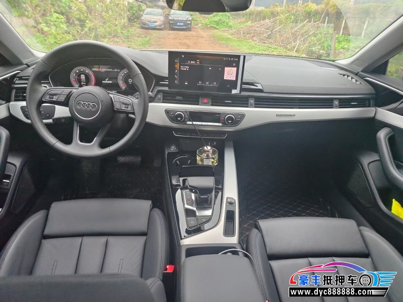 23年奥迪A5轿车抵押车出售