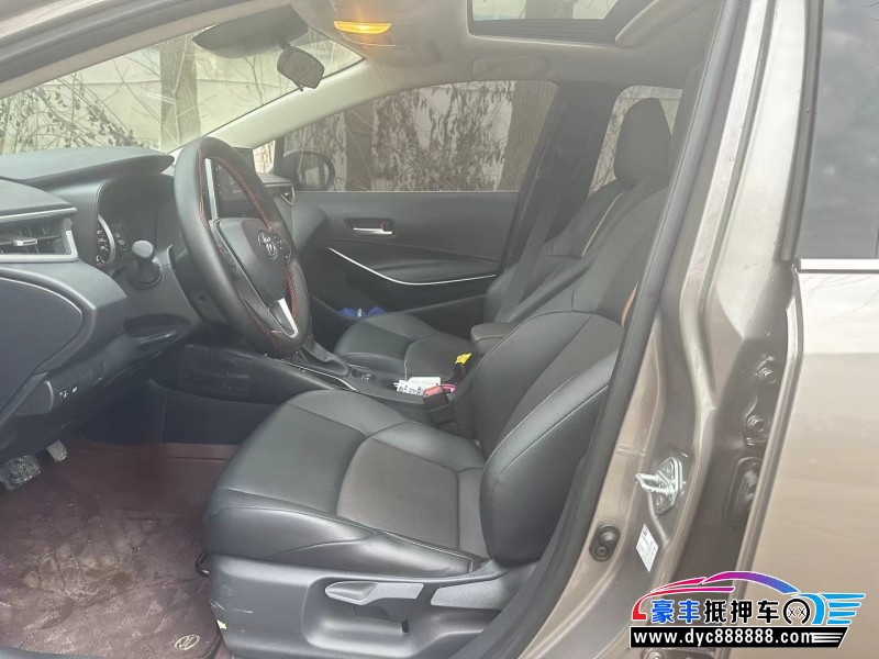 22年丰田凌尚轿车抵押车出售