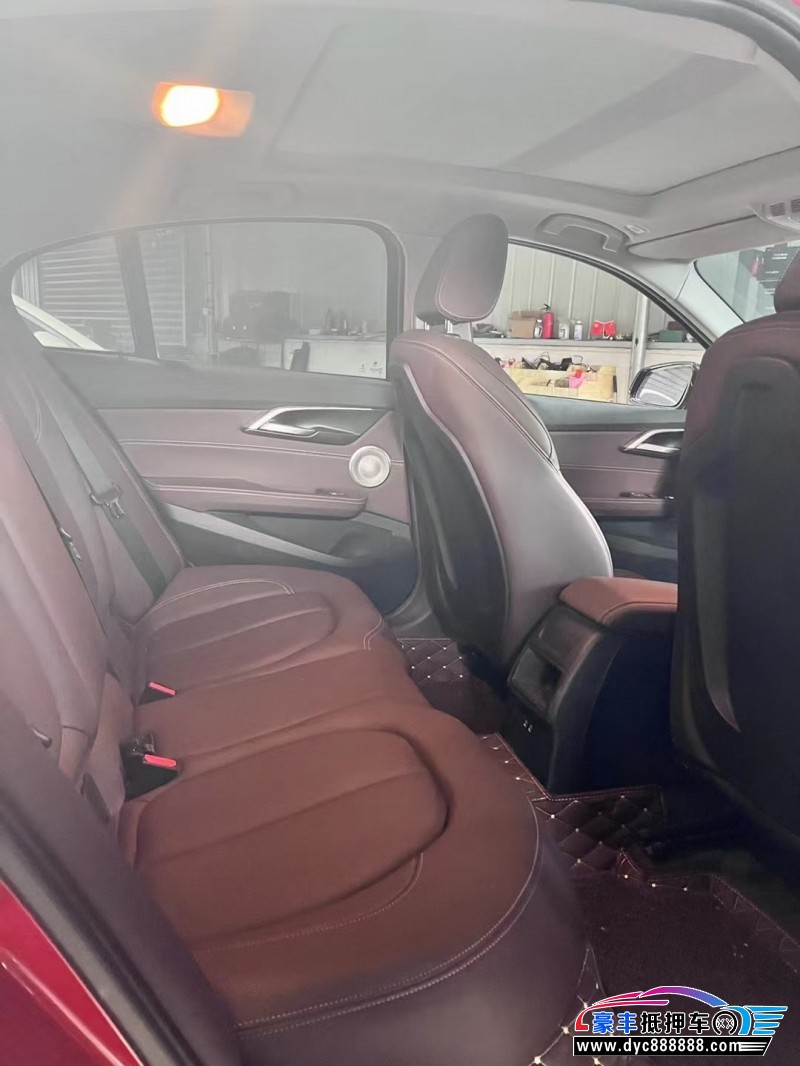 22年宝马1系轿车抵押车出售