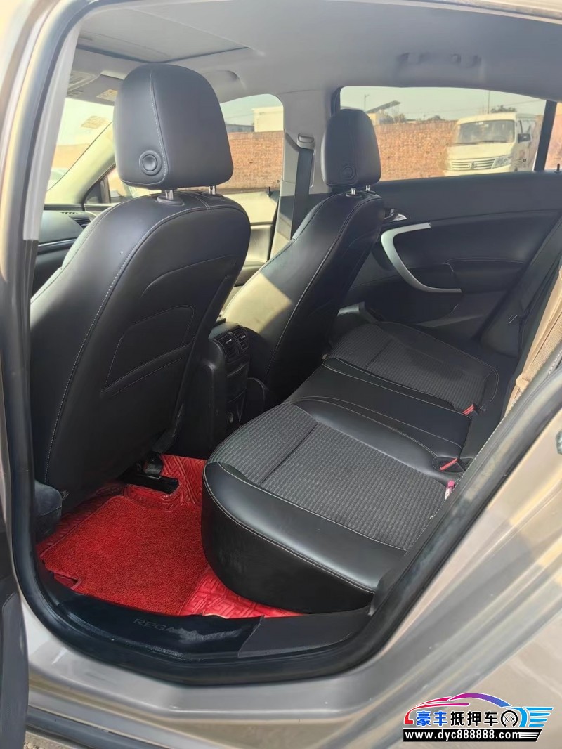 16年别克君威轿车抵押车出售