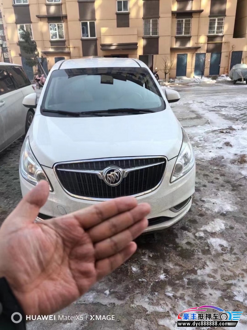 18年别克GL8轿车抵押车出售