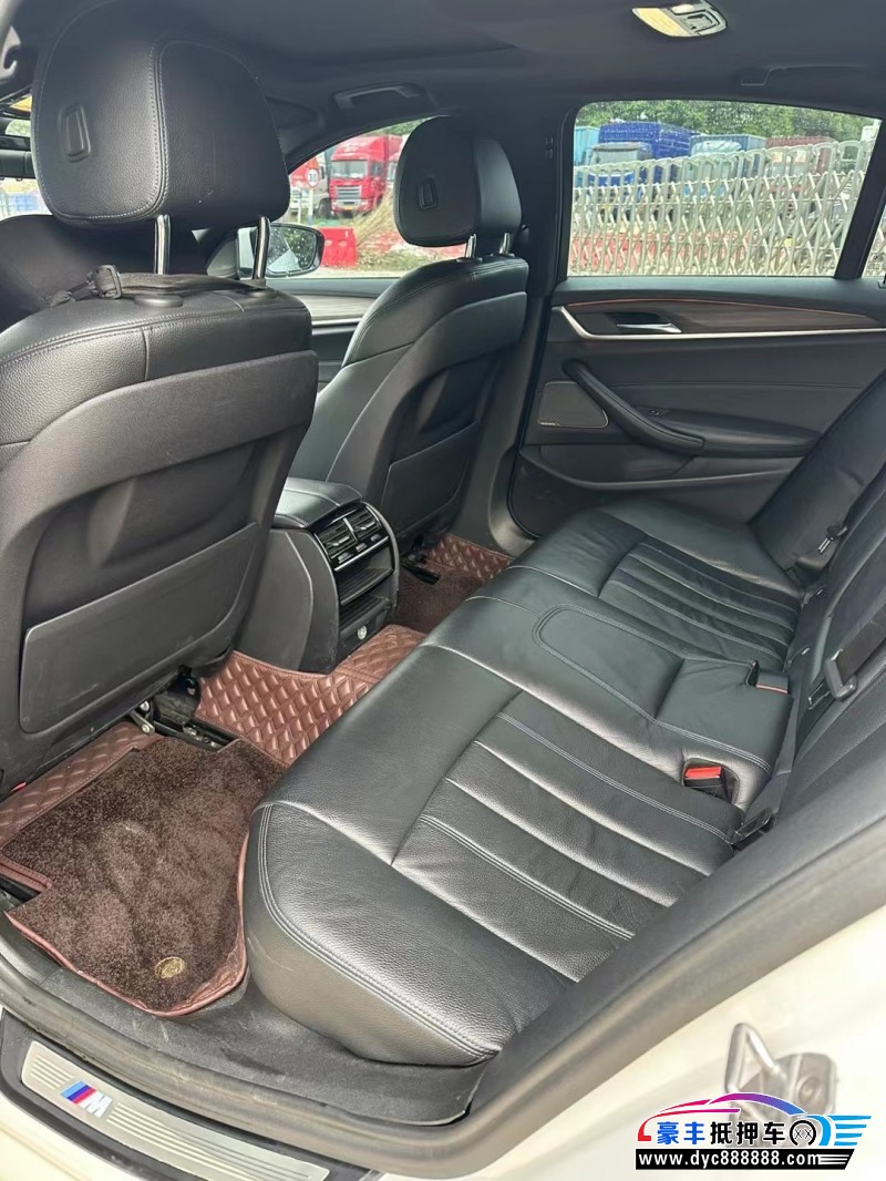 18年宝马5系轿车抵押车出售