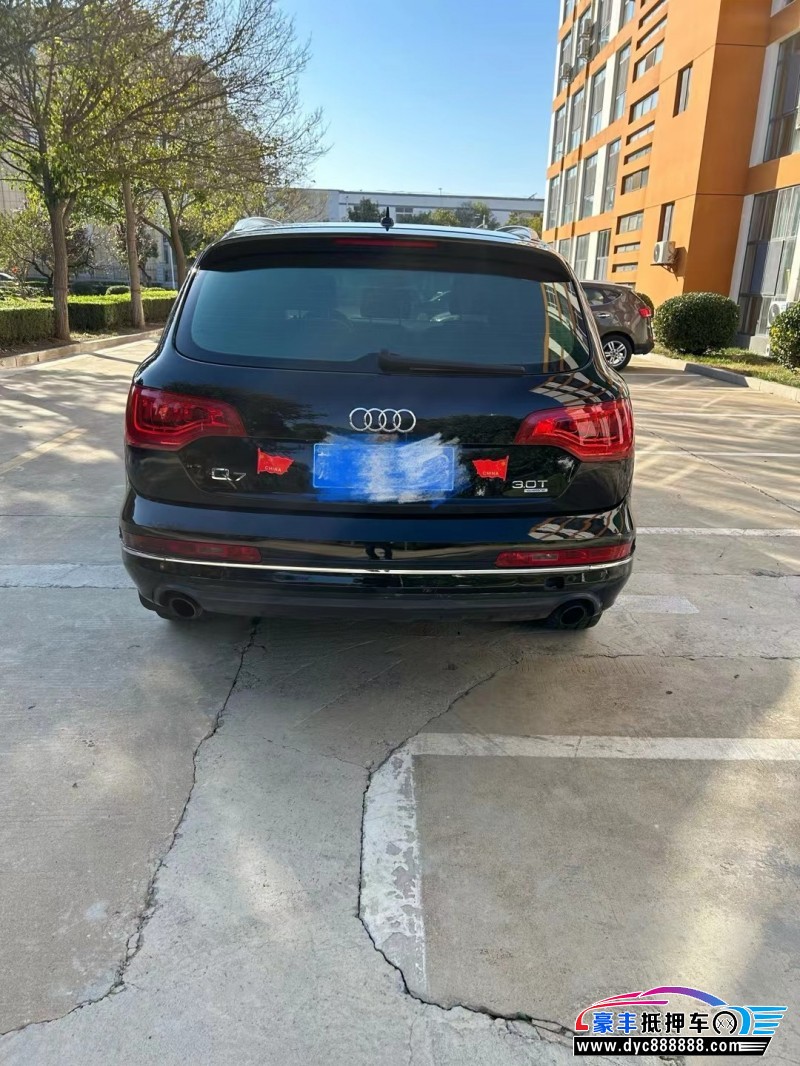 11年奥迪Q7轿车抵押车出售