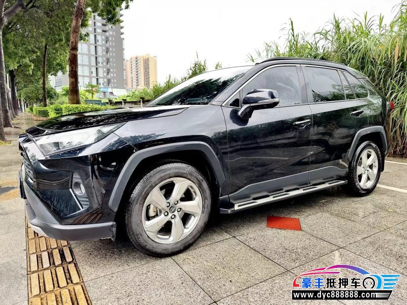 21年丰田RAV4轿车抵押车出售