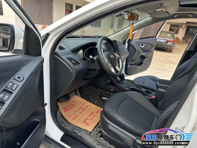 16年现代ix35SUV抵押车出售