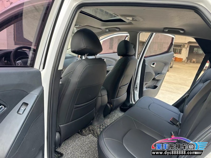 16年现代ix35SUV抵押车出售