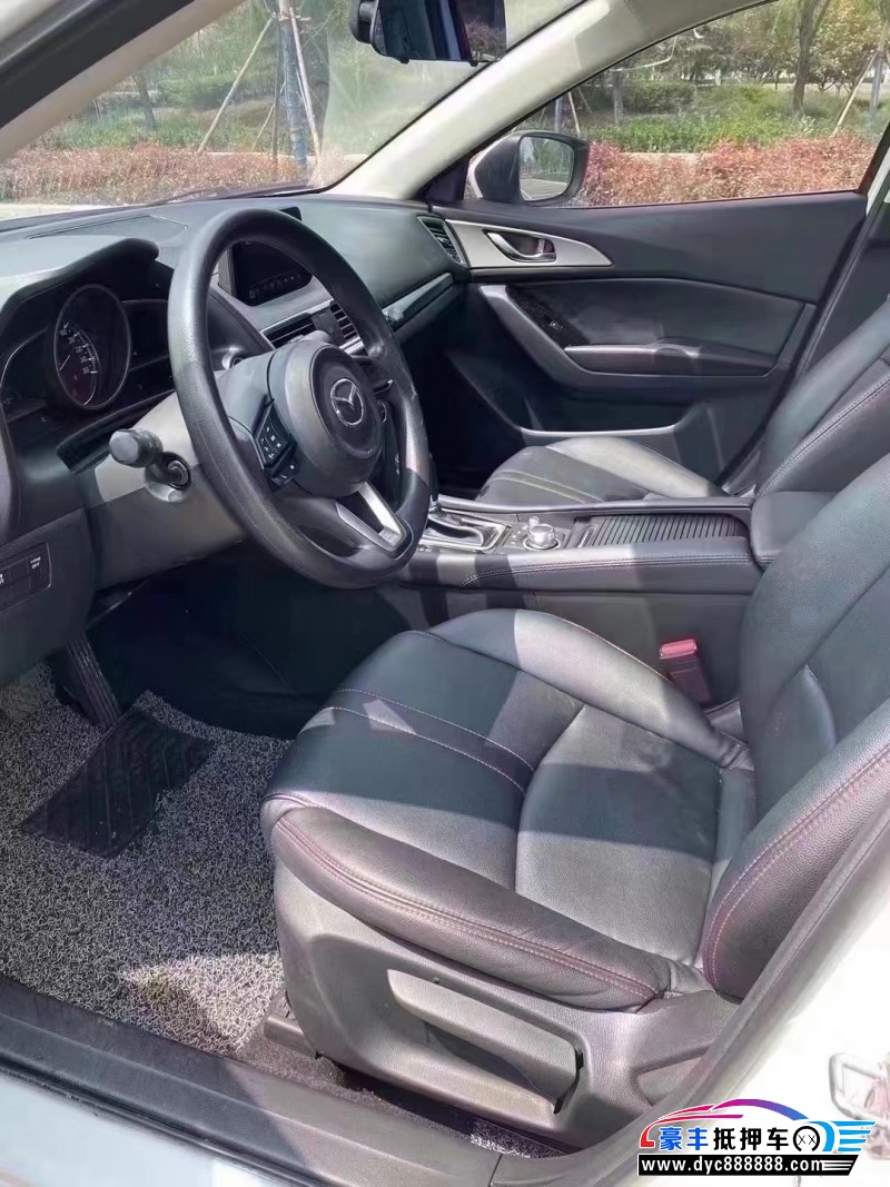 20年马自达3 Axela昂克赛拉轿车抵押车出售