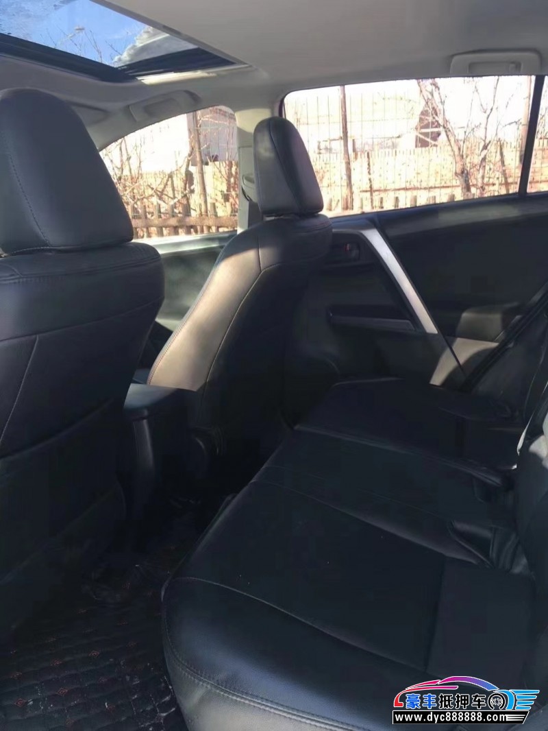 18年丰田RAV4SUV抵押车出售