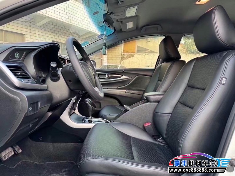 15年本田凌派轿车抵押车出售