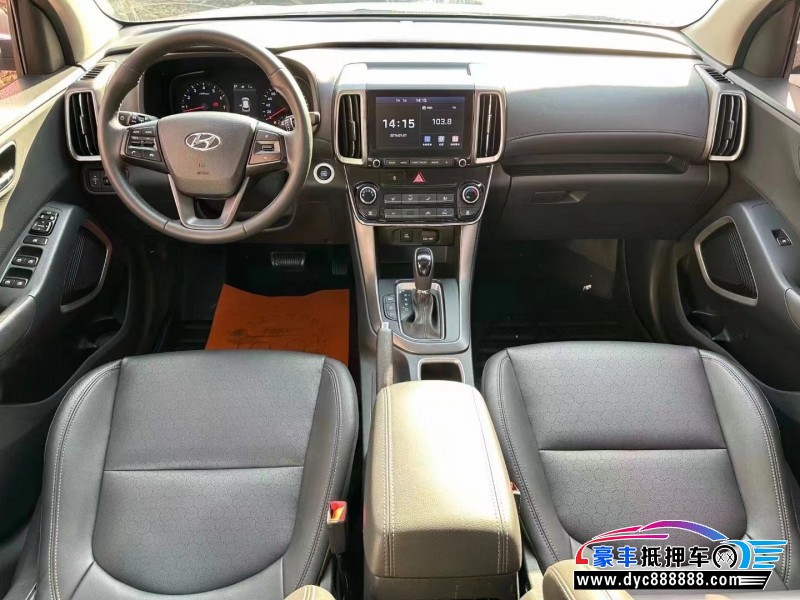 19年现代ix35轿车抵押车出售