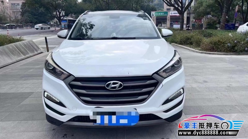 16年现代途胜轿车抵押车出售